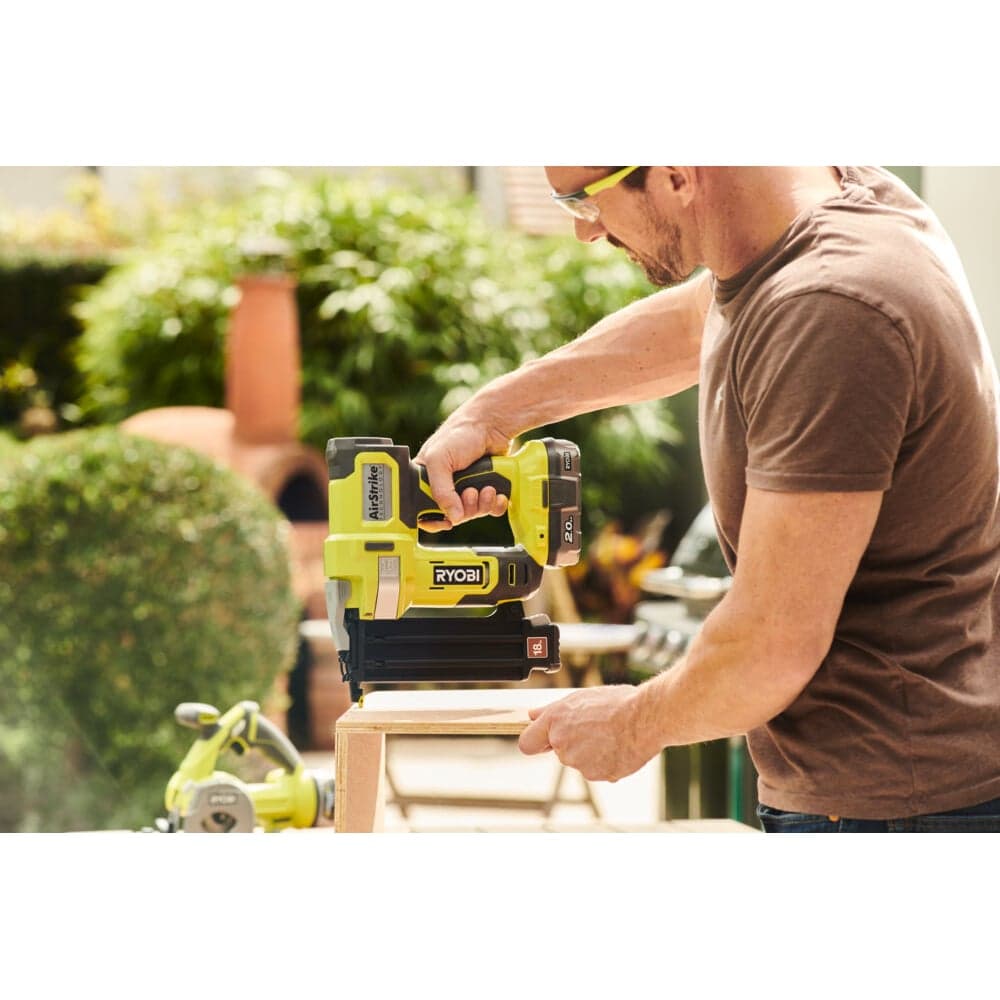 Гвоздезабиватель Ryobi R18GN18-120S 18В 5133005429 — фото 4
