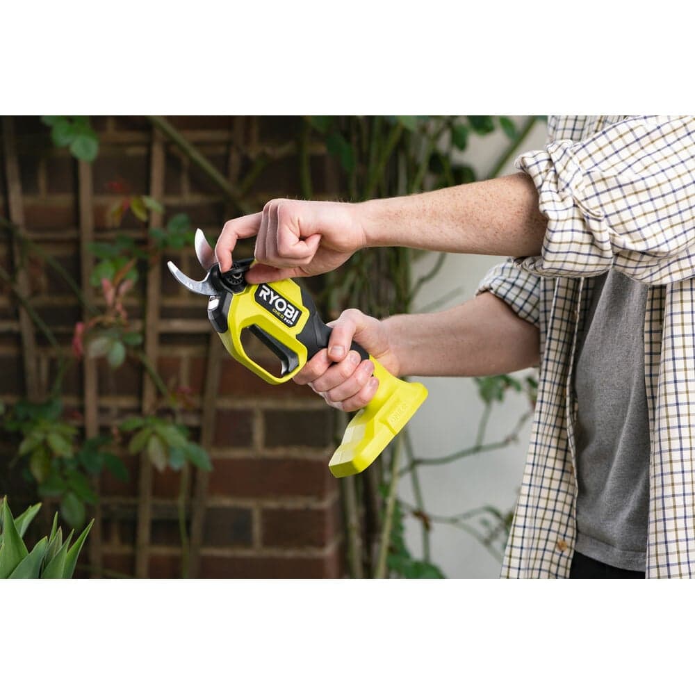 Аккумуляторный бесщеточный секатор Ryobi ONE+ RY18SCXA-0 5133005025 — фото 2