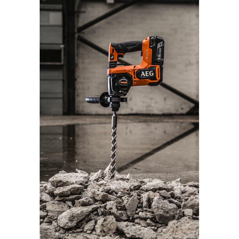 Бесщеточный перфоратор AEG BBH18BL2-502C SDS+, 18В 4935492343 — фото 9