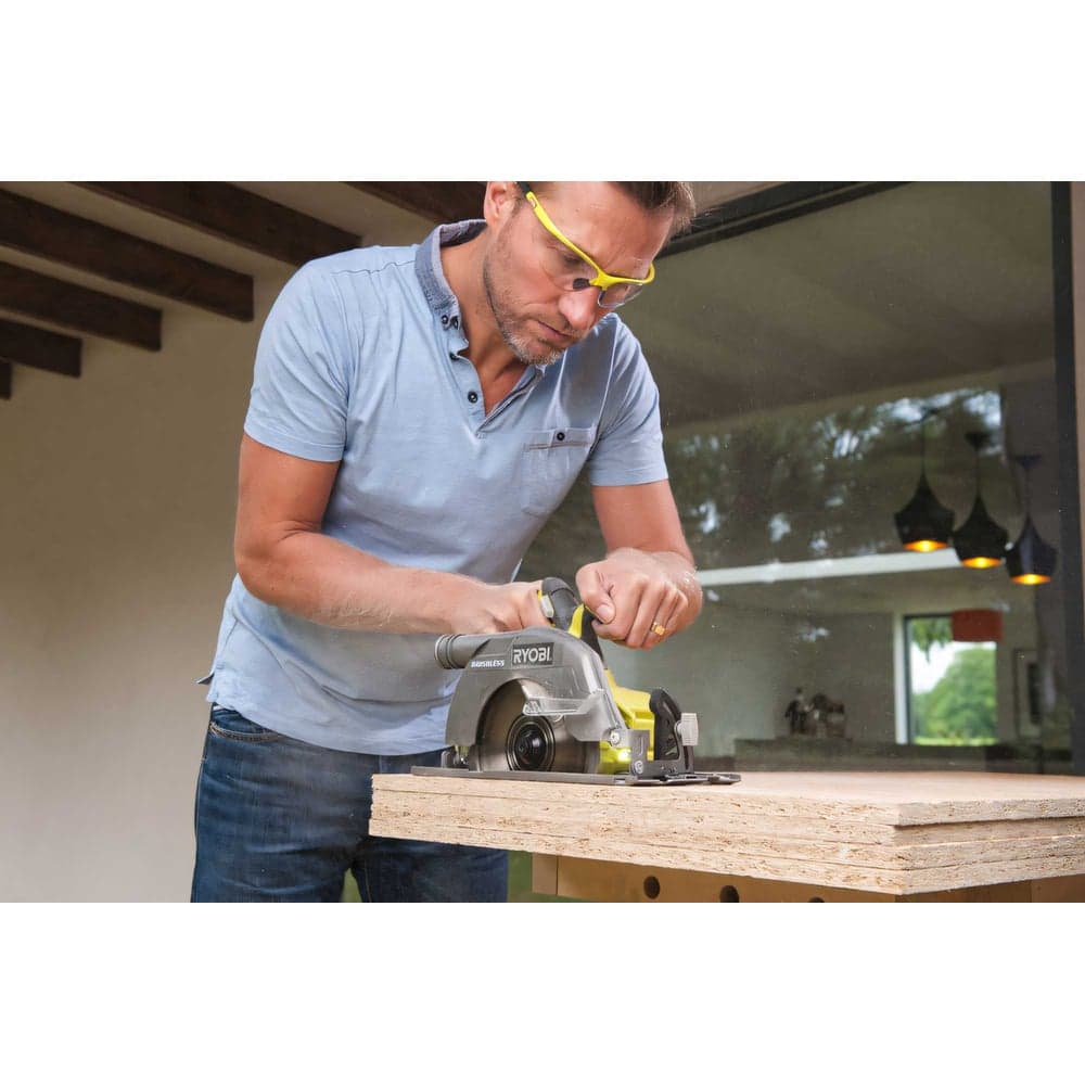 Бесщеточная циркулярная пила Ryobi ONE+ R18CS7-0 5133002890 — фото 6