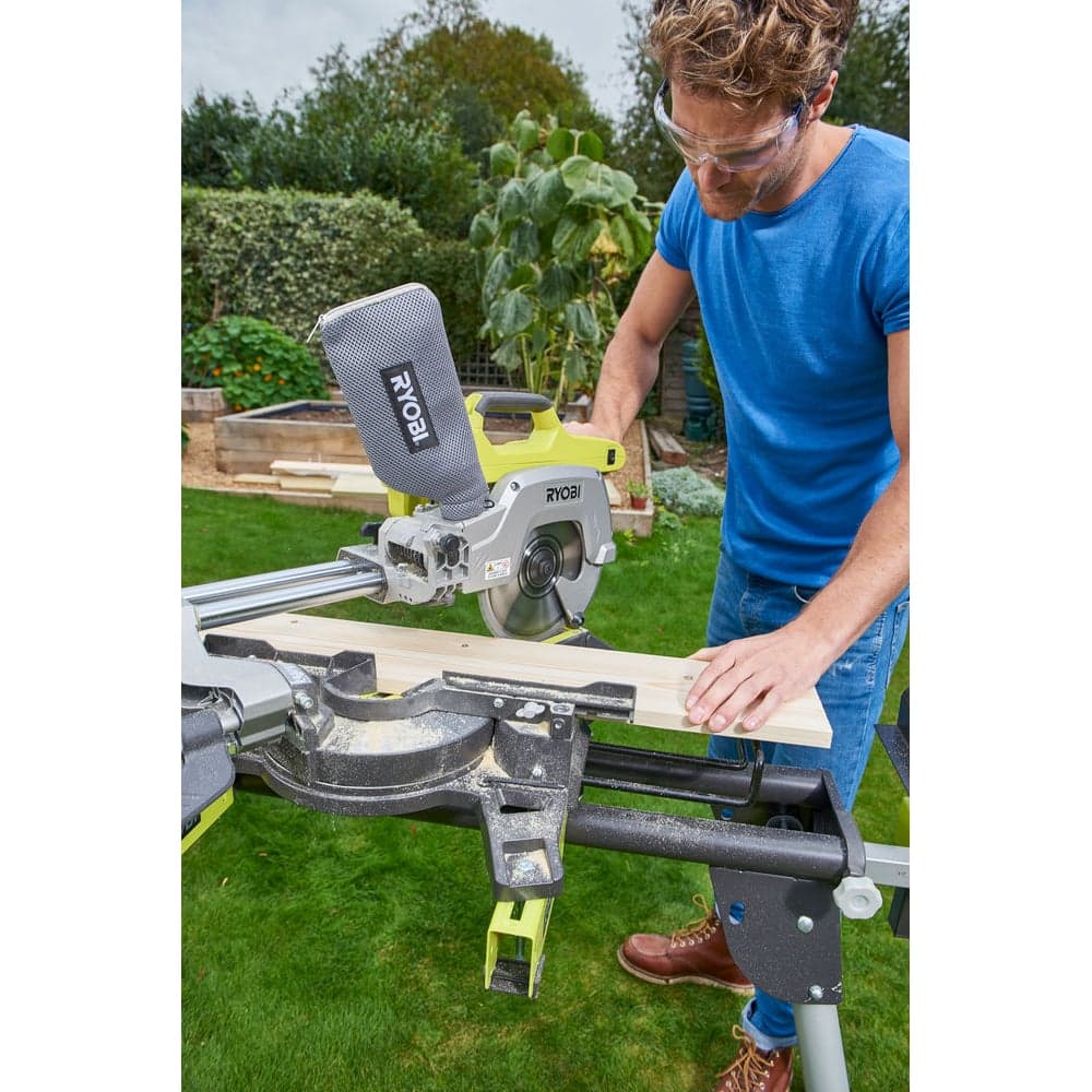 Аккумуляторная торцовочно-усовочная пила Ryobi ONE+ R18MS216-0 5133003597 — фото 11