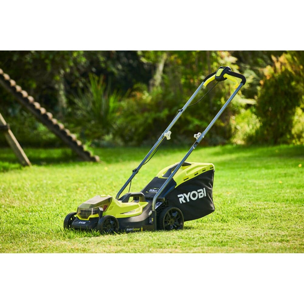 Газонокосилка Ryobi ONE+ 33cm; 1x аккумулятор 4.0Aч RLM18X33B40 5133004306 — фото 3
